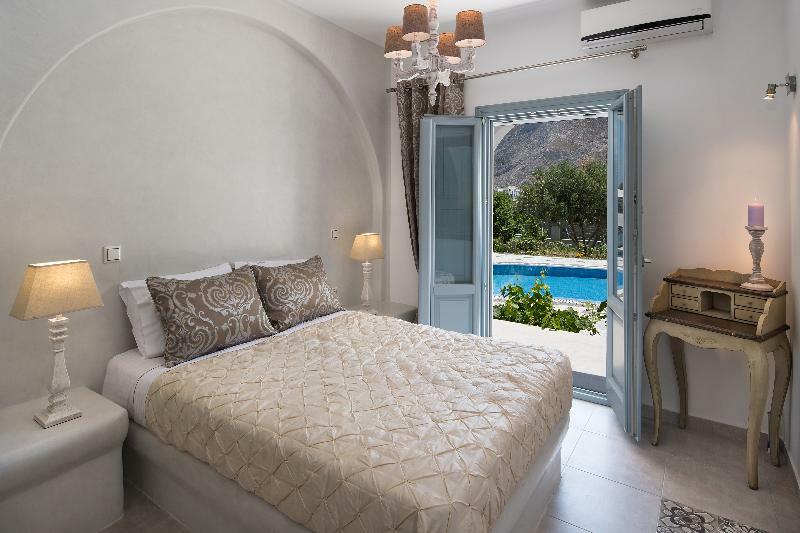 Felicity Villas Santorini Island Exterior photo